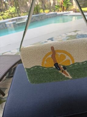 Beaded Shoulder Bag with Diver and Citrus Motif in Green and Cream